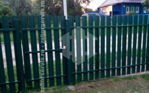 Забор из евроштакетника с бетонированием столбов 115 метров