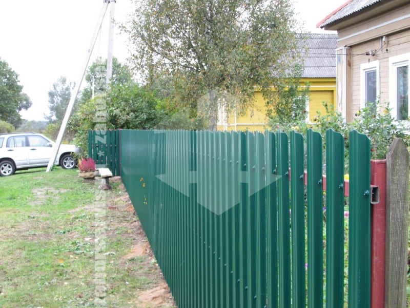 Забор из евроштакетника с забивными столбами 36 метров