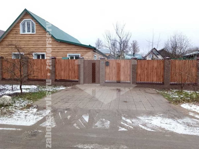 Забор из профнастила под дерево 48 метров