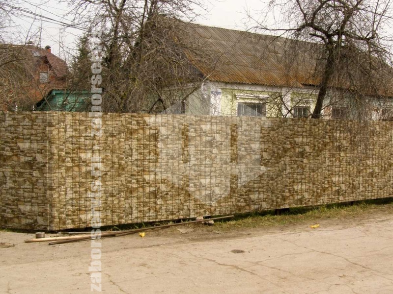 Забор из профнастила под камень 53 метра