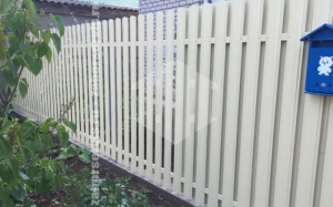 Забор из евроштакетника на ленточном фундаменте 44 метра