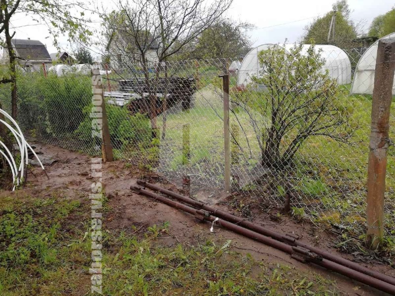 Забор из сетки рабицы в натяг с протяжкой арматуры 90 метров