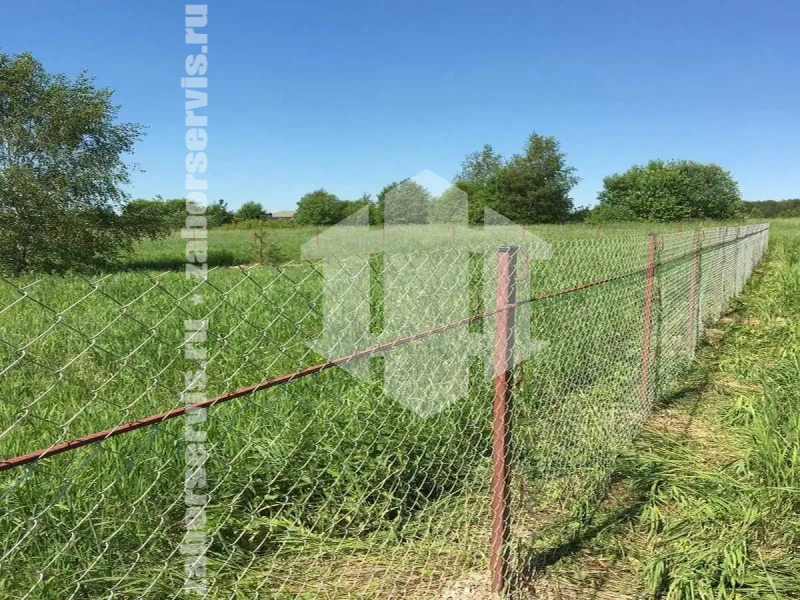 Забор из сетки рабицы с утрамбовкой столбов щебнем 100 метров
