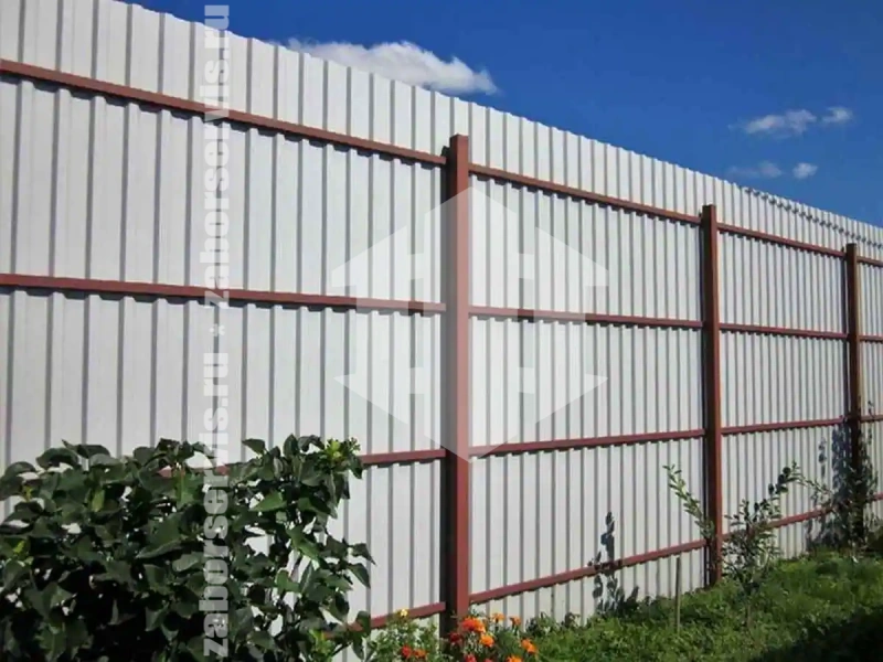 Забор из профнастила 88 метров зеленый