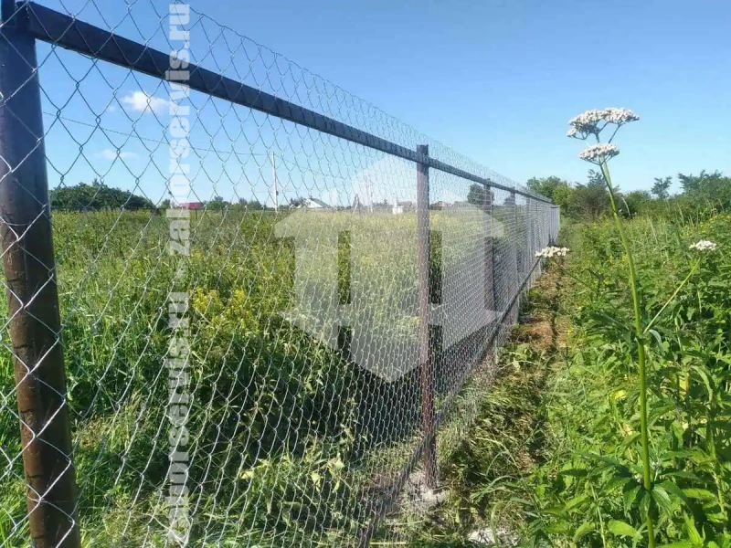 Забор из сетки рабицы на профильном каркасе 130 метров