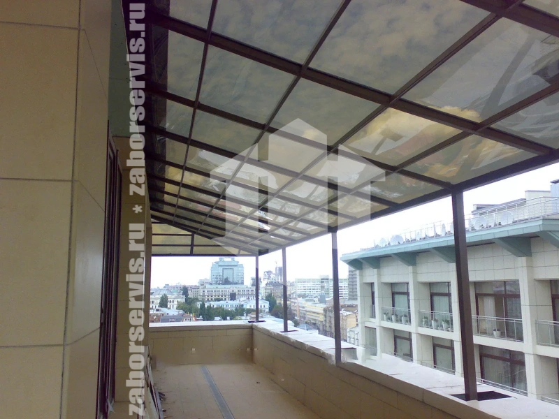 Навес из монолитного поликарбоната пример 7