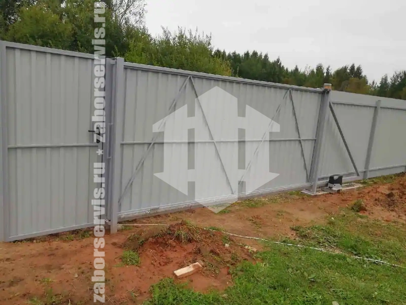 Забор из профнастила 88 метров синий