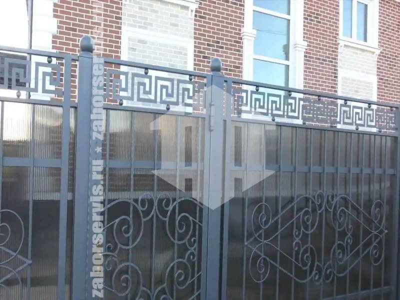 Кованый забор на ленточном фундаменте 60 метров